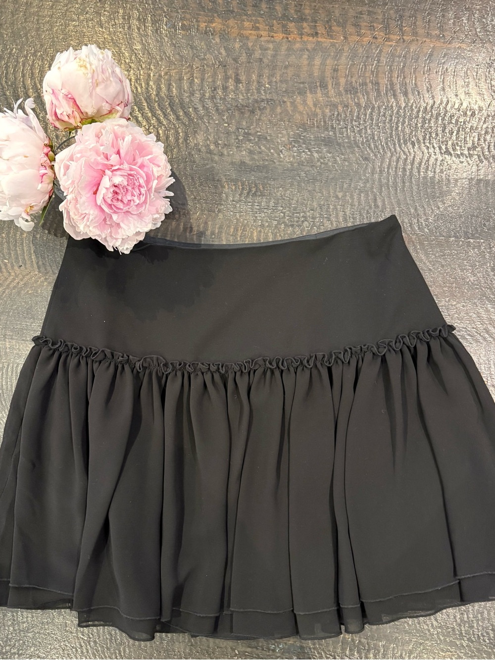 Banana Republic Black mini skirt with distinct ruffle tiered layer detail